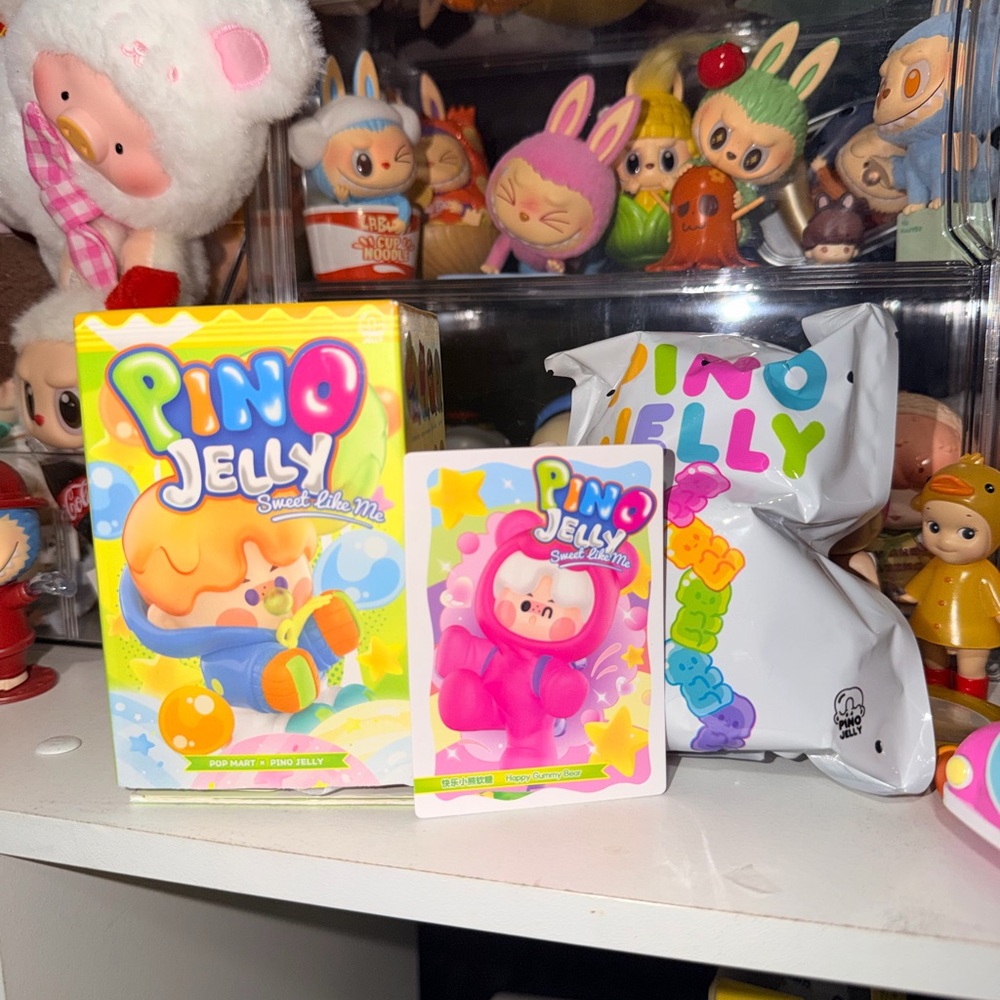 POP MART PINO JELLY Sweet Like Me Series Figures - Happy Gummy Bear - Picture 2 of 6